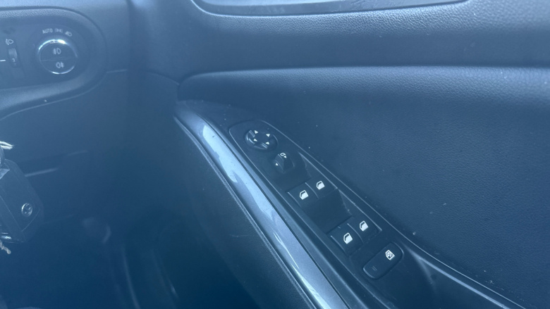 Vauxhall Grandland X 1.5 Turbo D Business Edition Nav 5dr Diesel Hatchback